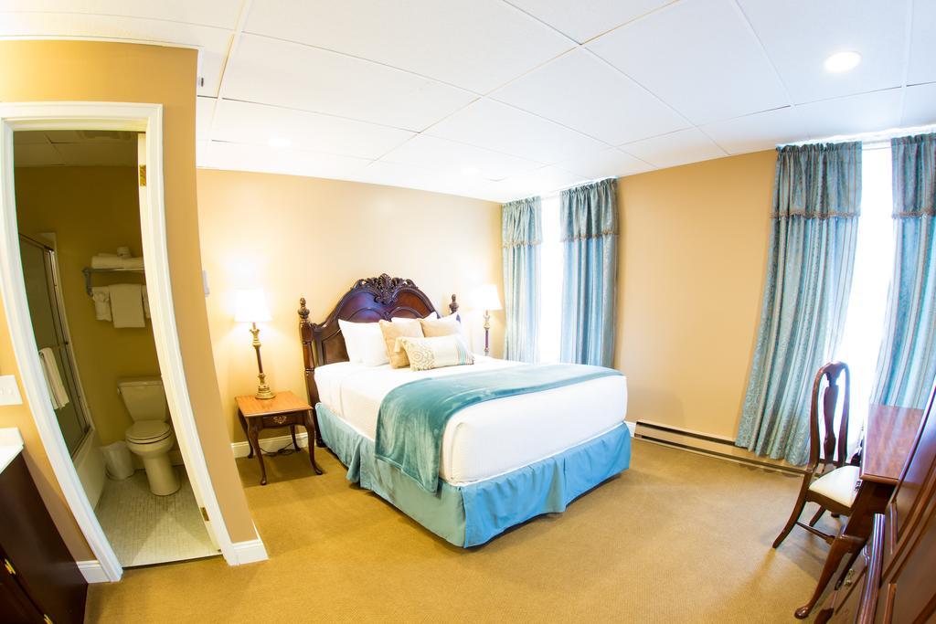 The Sherwood Hotel Greene Room photo